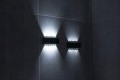 Ozdobna-Lampka-Solarna-Kinkiet-Solarny-LED-Wodoodporna-Elewacyjna-Gora-Dol-Kod-producenta-DecKinSol010.jpg